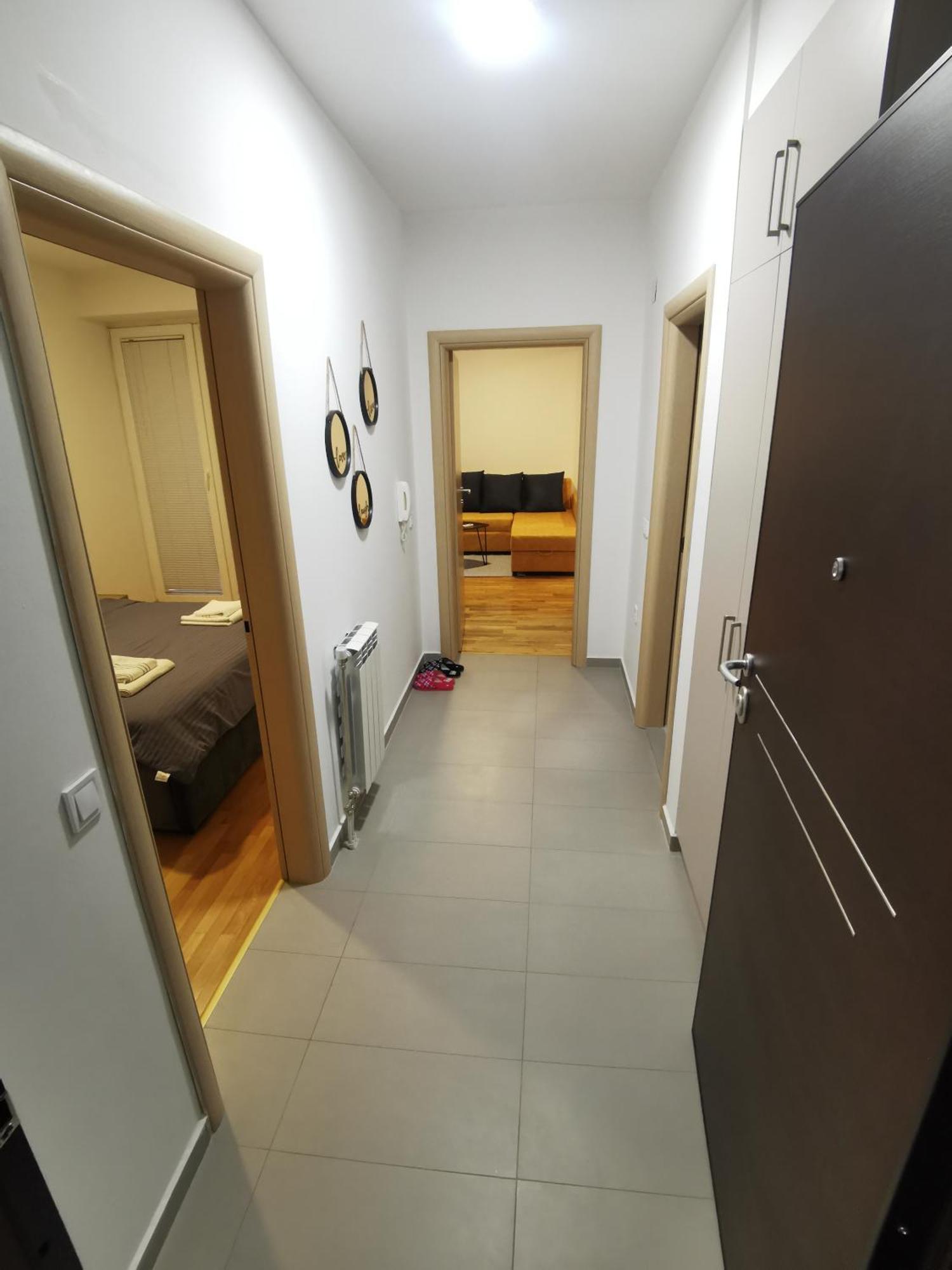 Djs Apartman *